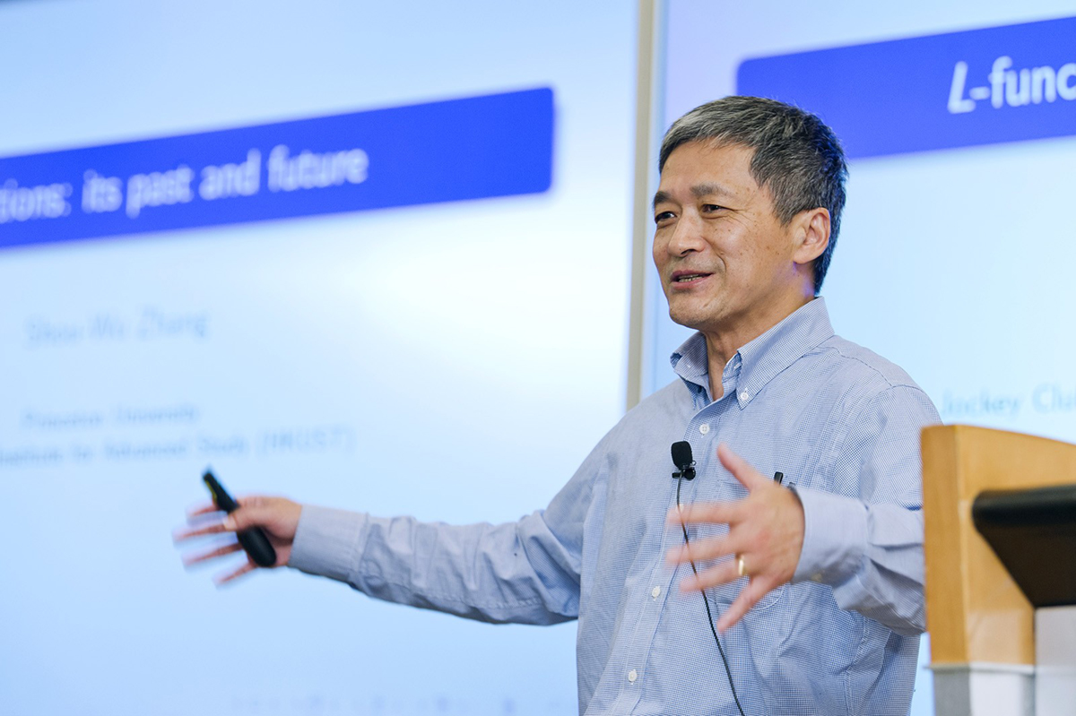 Distinguished lectures on L-function and materials informatics.