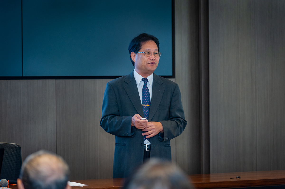 Professor Jacob Huang,