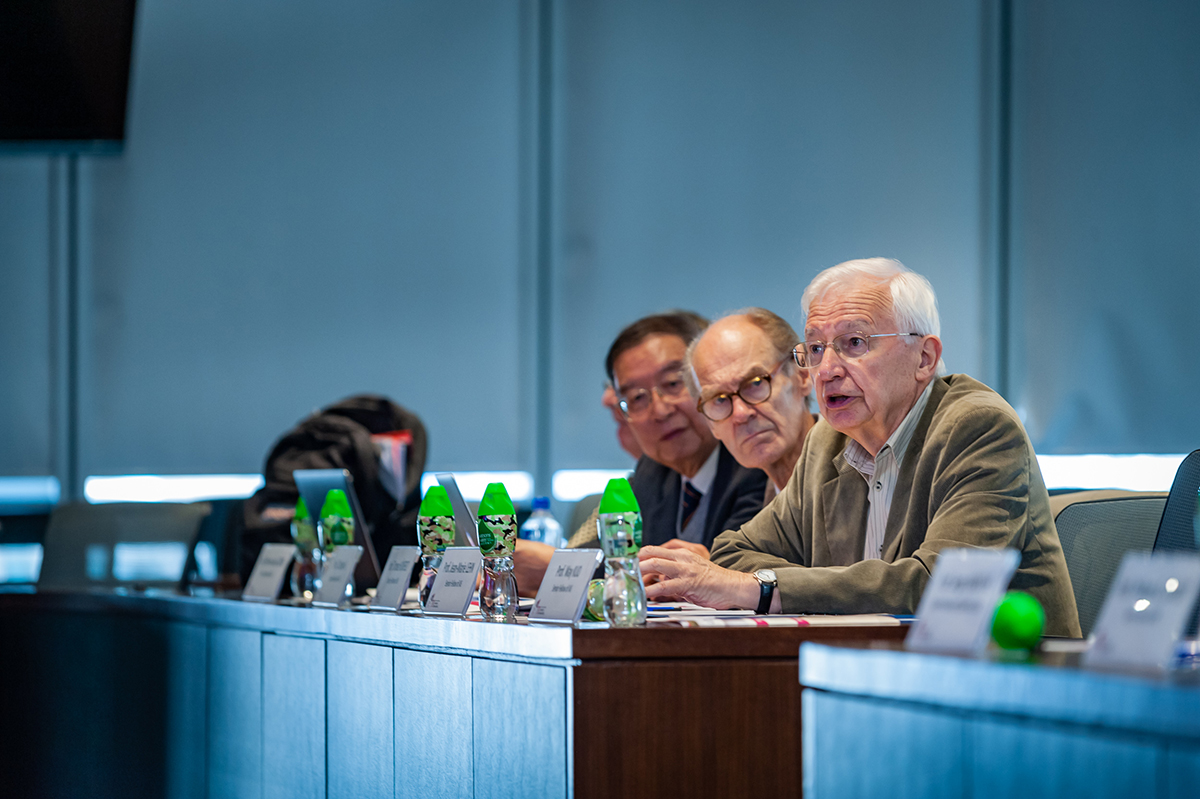 Various Senior Fellows