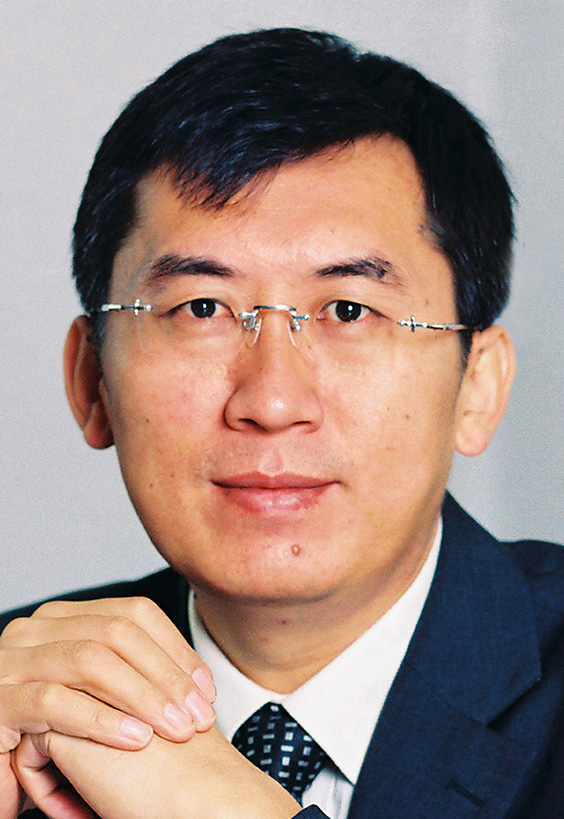 Professor Ke Lu