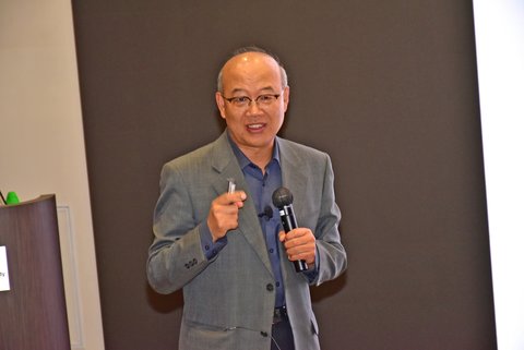 Prof. Enge Wang